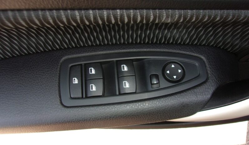 BMW 116 Klimatronic, Ele szyby, Ele lusterka, Manual, 5 drzwi, Podgrz. fotele full