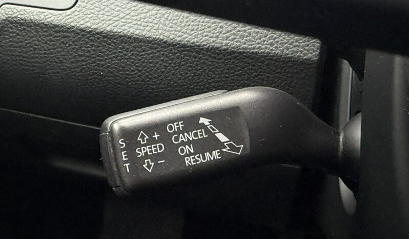 Volkswagen Passat Alltrack Klimatronic 2-stref, Skóra, Podgrz. fotele, 2 kpl. kół, Navi, Xenon full