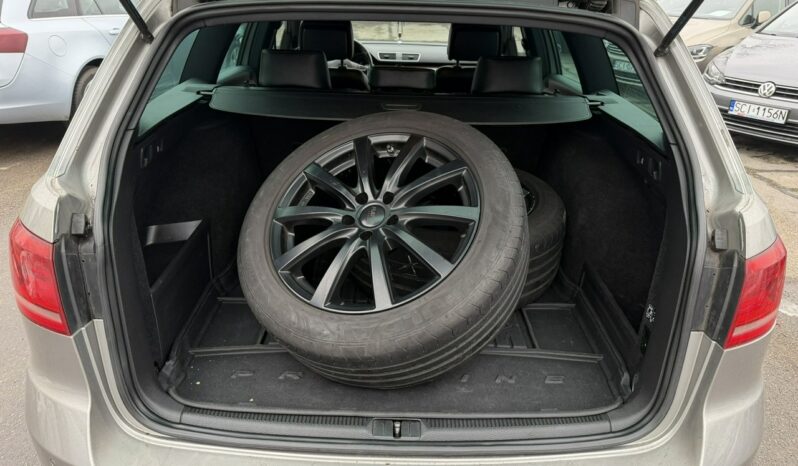 Volkswagen Passat Alltrack Klimatronic 2-stref, Skóra, Podgrz. fotele, 2 kpl. kół, Navi, Xenon full