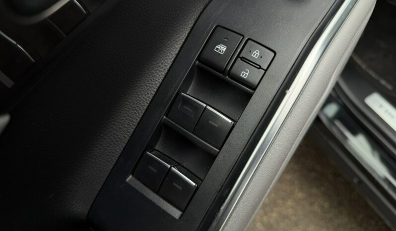 Toyota Highlander Hybryda, 4×4, Podgrz + wentyl. fotele, Hak, 7 osobowy, Klimatronic 3x full