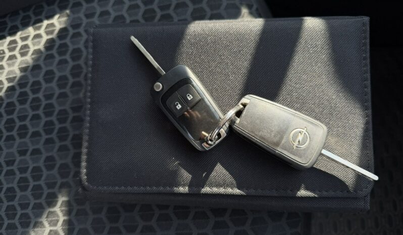 Opel Corsa Klimatyzacja, Duże radio, Ele szyby, Ele lusterka full