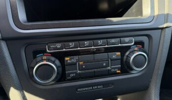 Volkswagen Golf Klimatronic 2-stref, Ele szyby 4x, Ele lusterka, Podłokietnik full