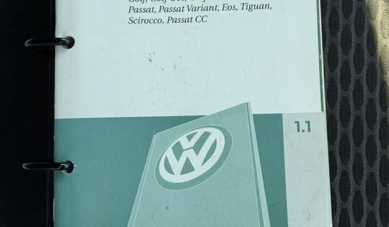 Volkswagen Golf Klimatronic 2-stref, Ele szyby 4x, Ele lusterka, Podłokietnik full