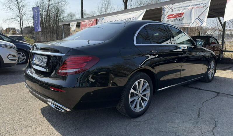 Mercedes E 220 Klimatronic 2-stref, Hak, Skóra, Podgrz. fotele, CarPlay/AndroidAuto full