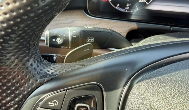 Mercedes E 220 Klimatronic 2-stref, Hak, Skóra, Podgrz. fotele, CarPlay/AndroidAuto full