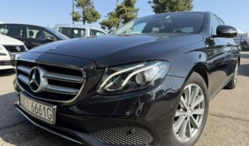 Mercedes E 220 Klimatronic 2-stref, Hak, Skóra, Podgrz. fotele, CarPlay/AndroidAuto full
