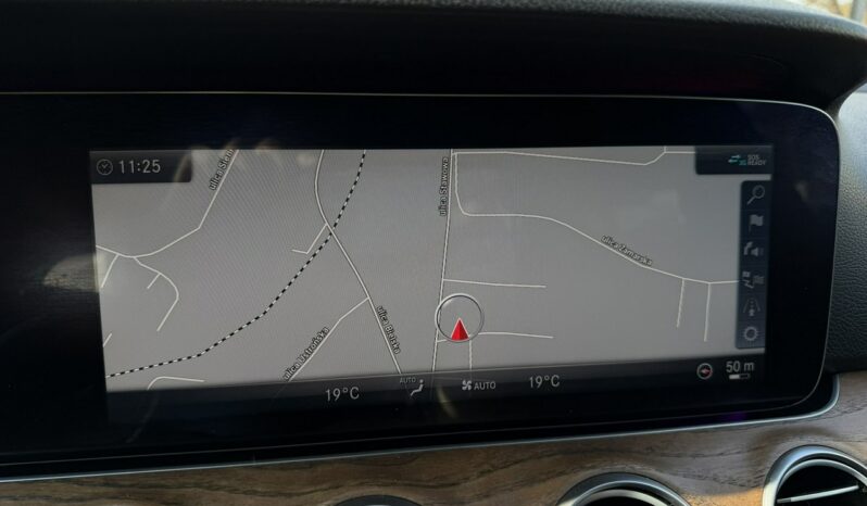 Mercedes E 220 Klimatronic 2-stref, Hak, Skóra, Podgrz. fotele, CarPlay/AndroidAuto full