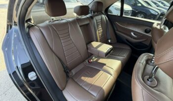 Mercedes E 220 Klimatronic 2-stref, Hak, Skóra, Podgrz. fotele, CarPlay/AndroidAuto full