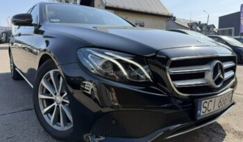 Mercedes E 220 Klimatronic 2-stref, Hak, Skóra, Podgrz. fotele, CarPlay/AndroidAuto full