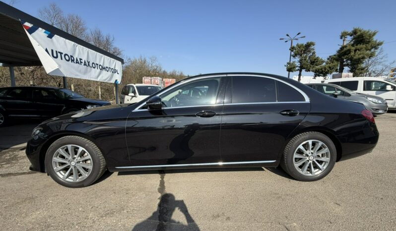 Mercedes E 220 Klimatronic 2-stref, Hak, Skóra, Podgrz. fotele, CarPlay/AndroidAuto full