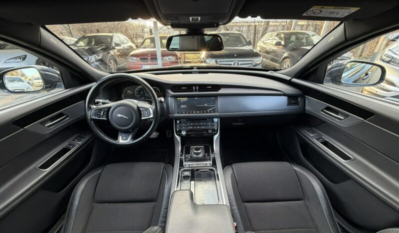 Jaguar XF Klimatronic 2-stref, Podgrz. fotele + kierownica, CarPlay/AndroidAuto full