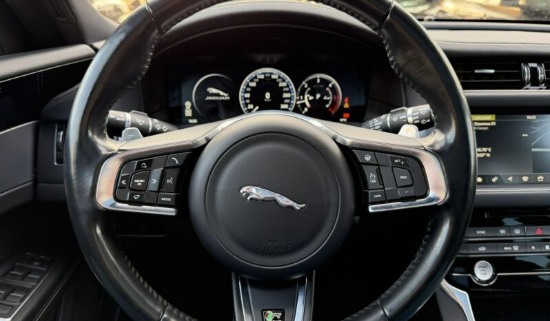 Jaguar XF Klimatronic 2-stref, Podgrz. fotele + kierownica, CarPlay/AndroidAuto full