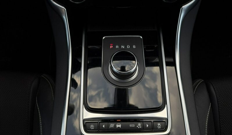 Jaguar XF Klimatronic 2-stref, Podgrz. fotele + kierownica, CarPlay/AndroidAuto full