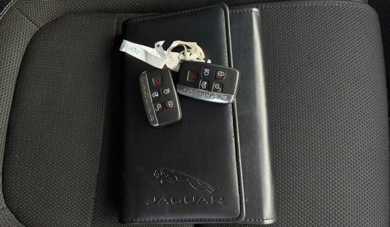 Jaguar XF Klimatronic 2-stref, Podgrz. fotele + kierownica, CarPlay/AndroidAuto full