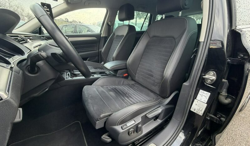 Volkswagen Passat Klimatronic 3-stref, Podgrz. fotele, Podgrz. szyba, Skóra/Alcantara full