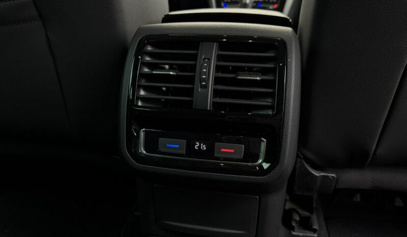 Volkswagen Passat Klimatronic 3-stref, Podgrz. fotele, Podgrz. szyba, Skóra/Alcantara full