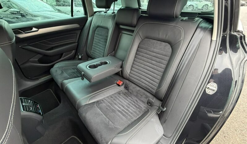 Volkswagen Passat Klimatronic 3-stref, Podgrz. fotele, Podgrz. szyba, Skóra/Alcantara full