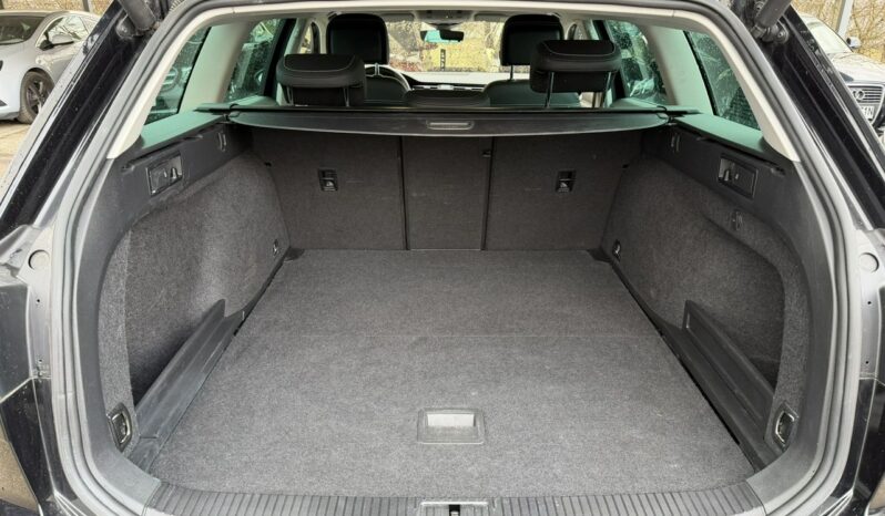 Volkswagen Passat Klimatronic 3-stref, Podgrz. fotele, Podgrz. szyba, Skóra/Alcantara full