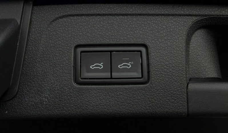 Volkswagen Passat Klimatronic 3-stref, Podgrz. fotele, Podgrz. szyba, Skóra/Alcantara full