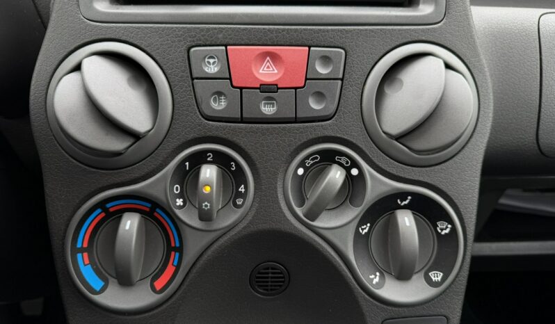 Fiat Panda Wspomaganie, Klimatyzacja, AUX, USB full