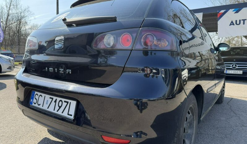 Seat Ibiza Dwa komplety kół, Radio, Wspomaganie kierownicy, ABS full