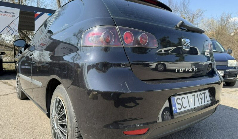 Seat Ibiza Dwa komplety kół, Radio, Wspomaganie kierownicy, ABS full
