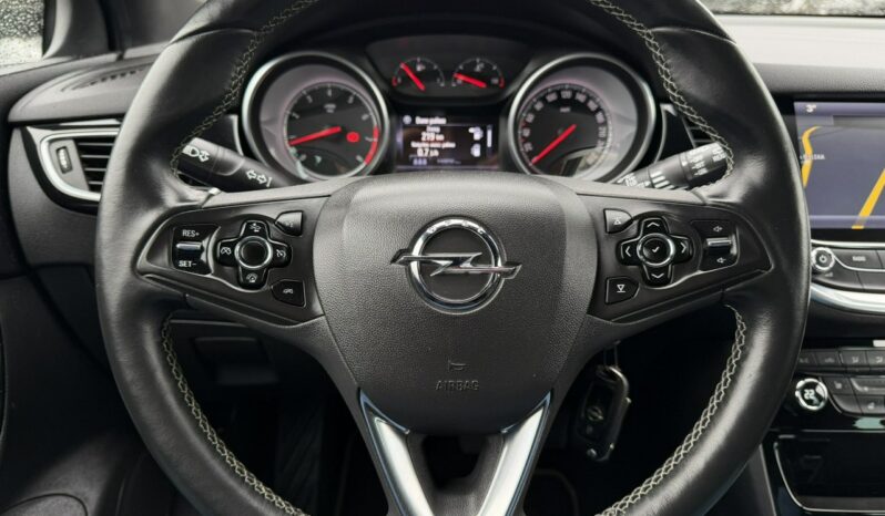 Opel Astra Klimatronic 2-stref, Podgrz. fotele przód i tył + kierownica, CarPlay full