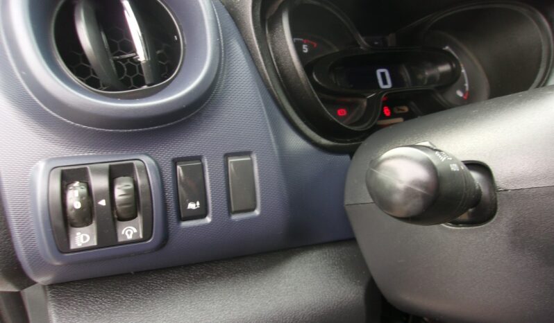 Opel Vivaro L2H1, Klimatyzacja, 9-osobowy, Tempomat, Nawigacja full