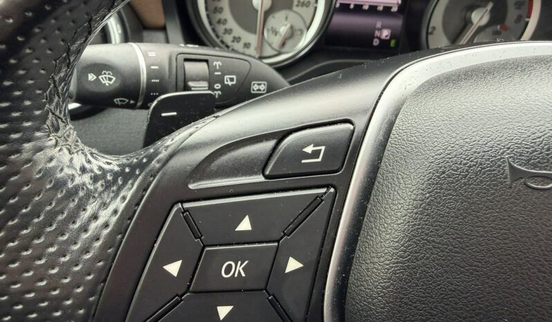 Mercedes GLA 250 4Matic, Klimatyzacja, Nawigacja, 2 kpl. opon, Podgrz. fotele, Skóra full