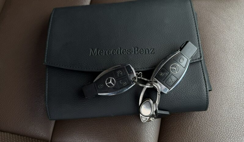 Mercedes GLA 250 4Matic, Klimatyzacja, Nawigacja, 2 kpl. opon, Podgrz. fotele, Skóra full