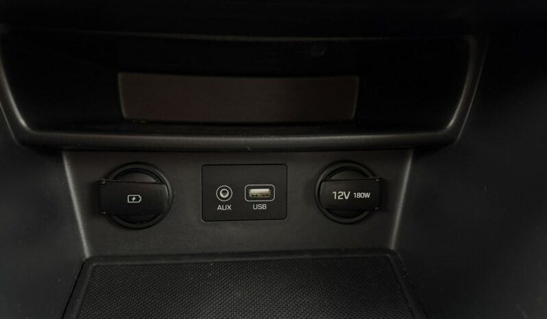 Hyundai Kona Klimatronic, PDC, Kamera cofania, Navi, CarPlay/AndroidAuto full