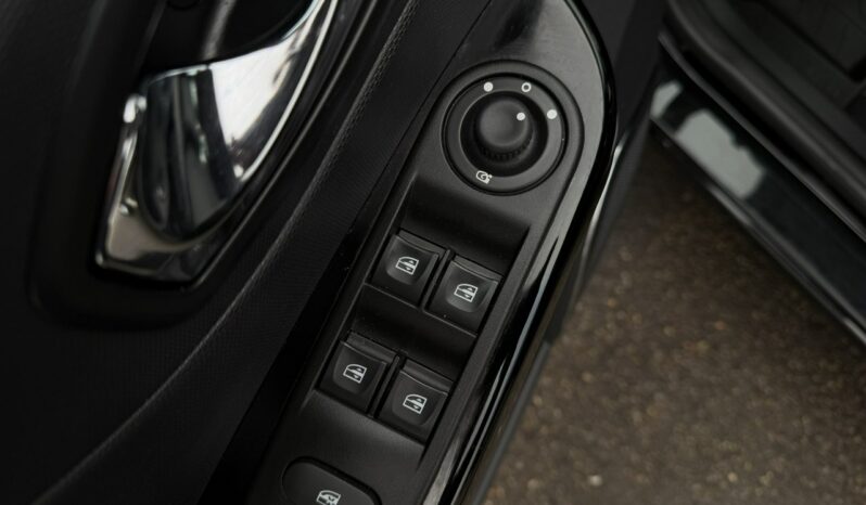 Renault Captur Klimatronic, Podgrz. fotele, Hak, Nawigacja, Bluetooth, Niski przebieg full