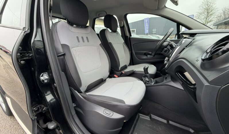 Renault Captur Klimatronic, Podgrz. fotele, Hak, Nawigacja, Bluetooth, Niski przebieg full