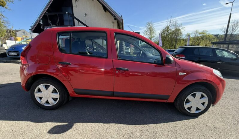 Dacia Sandero Klimatyzacja, Ele szyby, Wspomaganie, Centralny zamek, 2 kpl. kół full