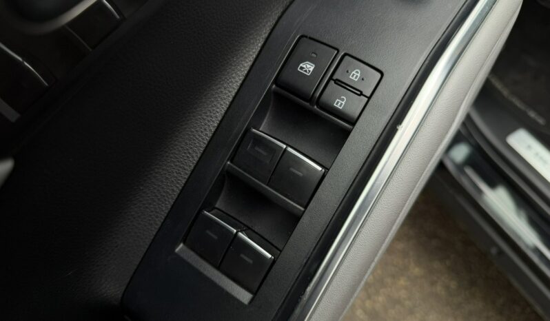 Toyota Highlander Hybryda, 4×4, Podgrz + wentyl. fotele, Hak, 7 osobowy, Klimatronic 3x full