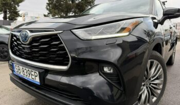 Toyota Highlander Hybryda, 4×4, Podgrz + wentyl. fotele, Hak, 7 osobowy, Klimatronic 3x full