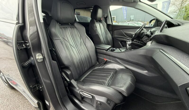 Peugeot 5008 LED, Klimatronic 2-stref, 7-osobowy, Skóra, Virtual cockpit, Masaże full