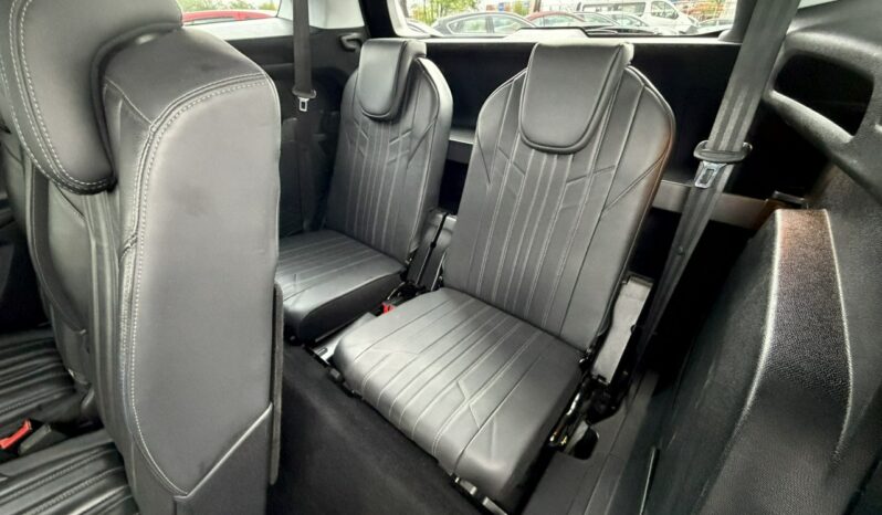 Peugeot 5008 LED, Klimatronic 2-stref, 7-osobowy, Skóra, Virtual cockpit, Masaże full