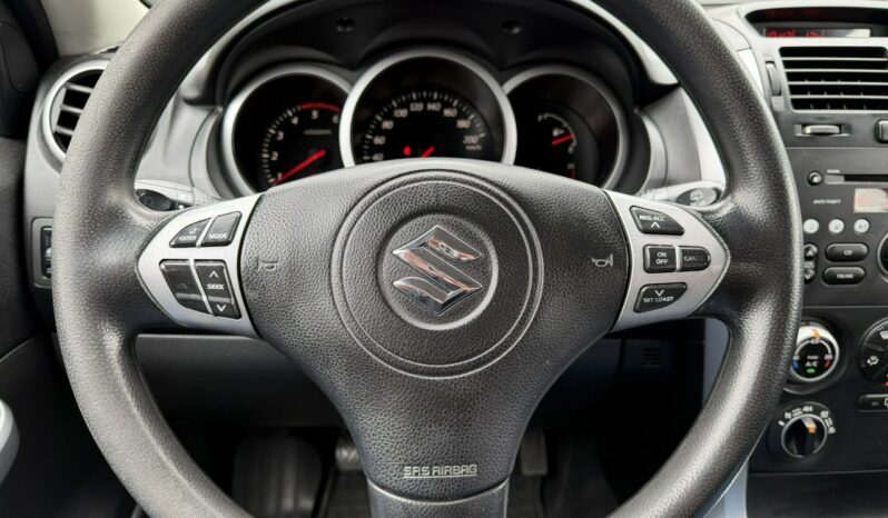 Suzuki Grand Vitara 4×4, Klimatronic, Tempomat, 2 kpl. kół, Hak, Podgrz. fotele, Ele szyby full