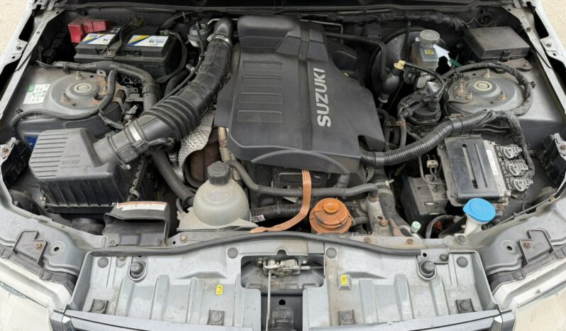 Suzuki Grand Vitara 4×4, Klimatronic, Tempomat, 2 kpl. kół, Hak, Podgrz. fotele, Ele szyby full