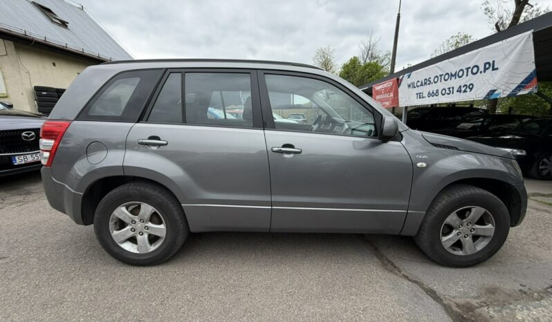 Suzuki Grand Vitara 4×4, Klimatronic, Tempomat, 2 kpl. kół, Hak, Podgrz. fotele, Ele szyby full