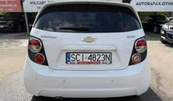 Chevrolet Aveo Klimatyzacja, 2 kpl. kół, Podgrzewane fotele, Alu 17″, Czujniki parkow full