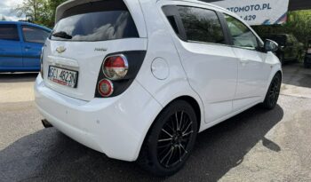 Chevrolet Aveo Klimatyzacja, 2 kpl. kół, Podgrzewane fotele, Alu 17″, Czujniki parkow full