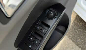 Chevrolet Aveo Klimatyzacja, 2 kpl. kół, Podgrzewane fotele, Alu 17″, Czujniki parkow full