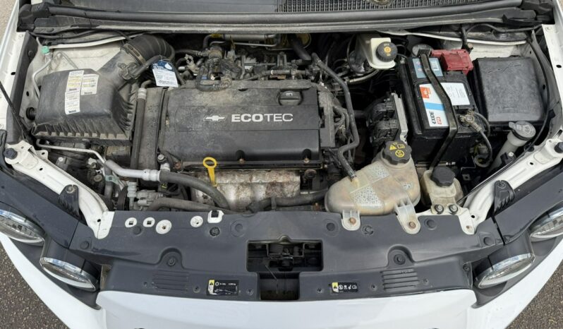 Chevrolet Aveo Klimatyzacja, 2 kpl. kół, Podgrzewane fotele, Alu 17″, Czujniki parkow full