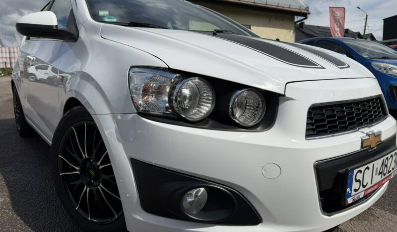 Chevrolet Aveo Klimatyzacja, 2 kpl. kół, Podgrzewane fotele, Alu 17″, Czujniki parkow full