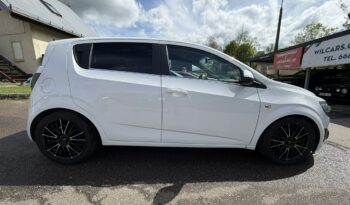 Chevrolet Aveo Klimatyzacja, 2 kpl. kół, Podgrzewane fotele, Alu 17″, Czujniki parkow full