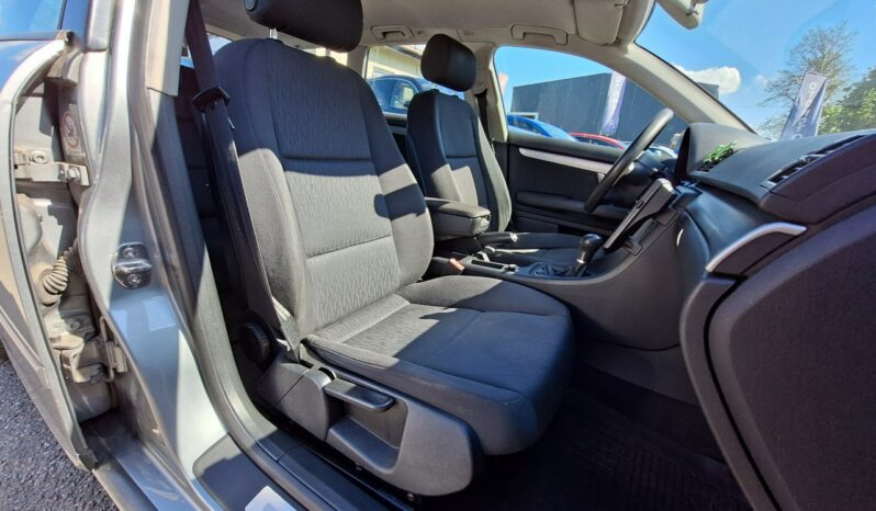 Audi A4 Klimatronic 2-stref, Nawigacja, Tempomat, Ele szyby, Ele lusterka full