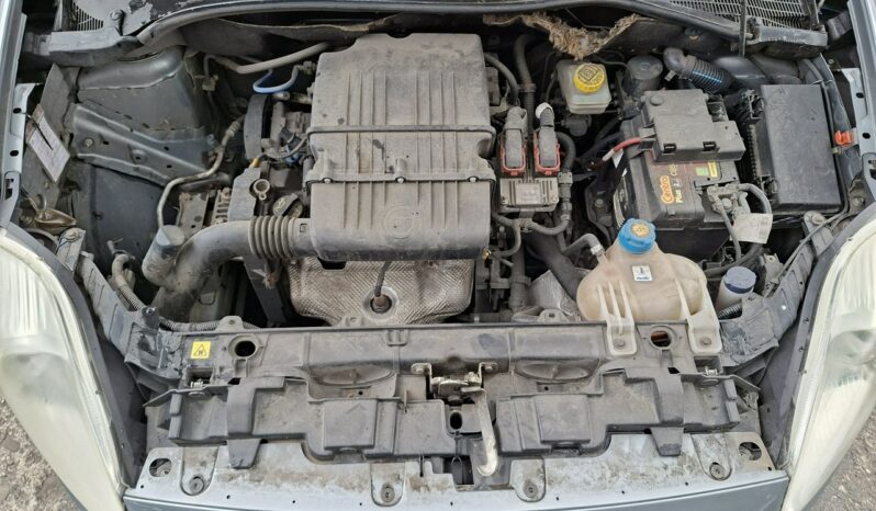 Fiat Punto Automat, Klimatyzacja, Elektryczne szyby, Elektryczne lusterka full