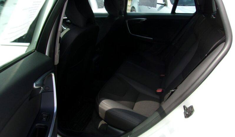 Volvo V60 V60 2.0 D3 Momentum full